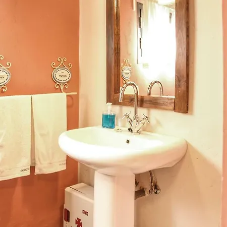 Holiday home 4 Bedroom In Villanueva del Duque